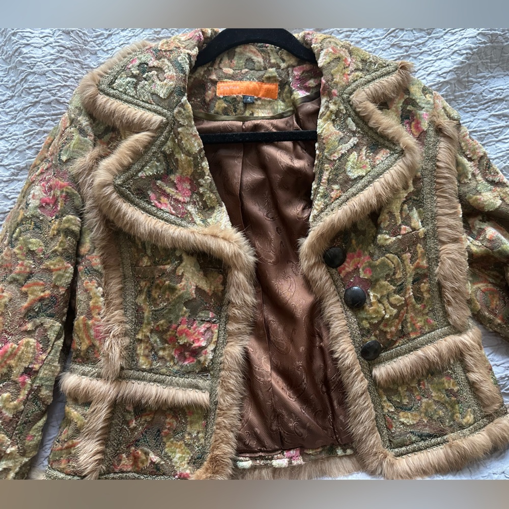 Cynthia by Cynthia Steffe EUC Jacket. Fur, velvet.